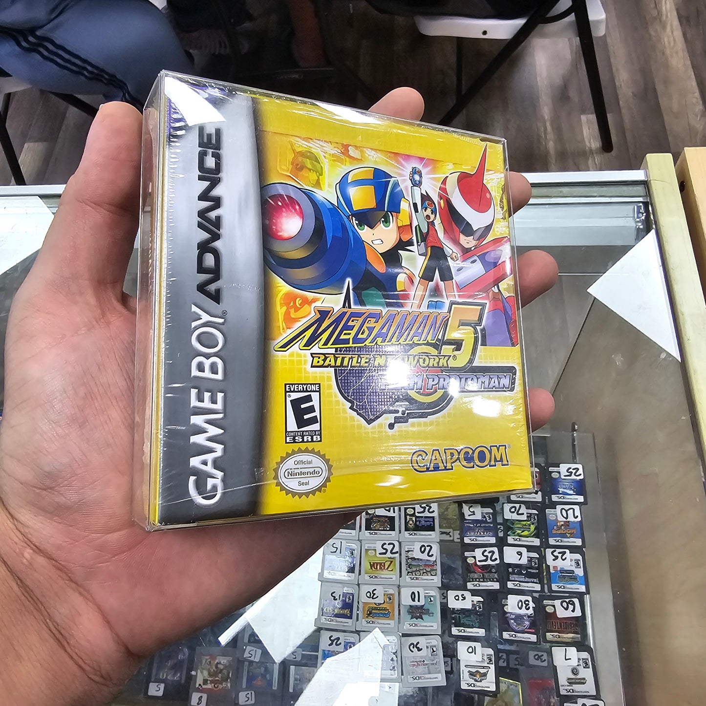 Mega Man Battle Network 5 Team Protoman CIB with Box Protector Nintendo Gameboy Advance