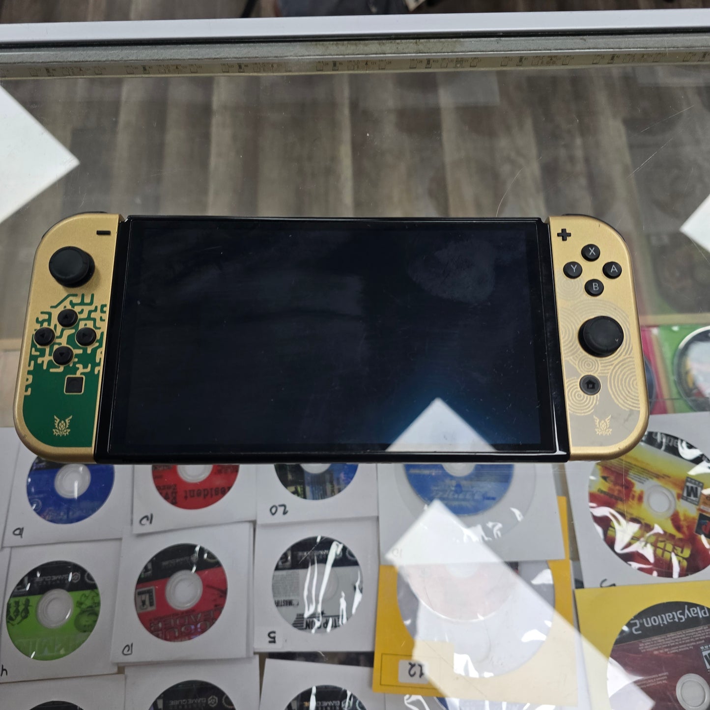 Nintendo Switch OLED [Zelda: Tears of the Kingdom Edition] Nintendo Switch