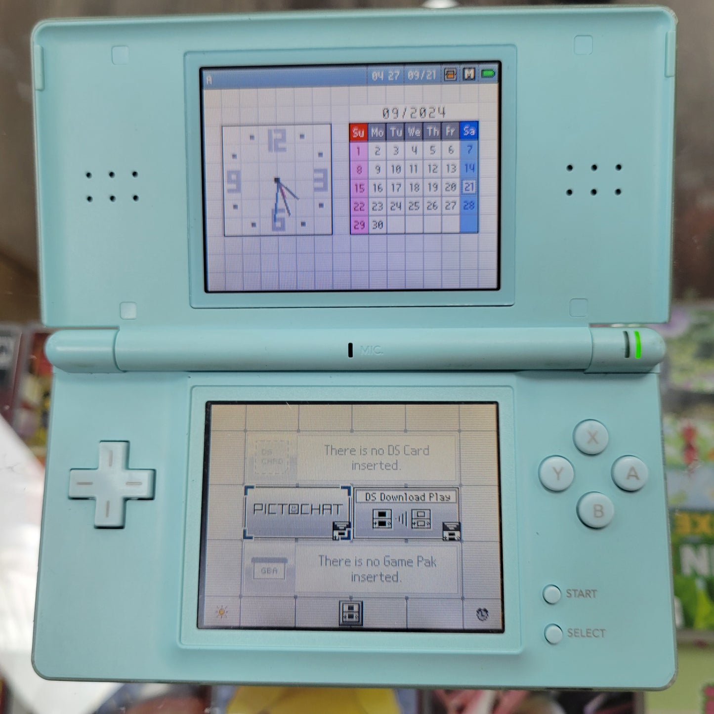 Turquoise Light Blue Nintendo DS Lite with charger