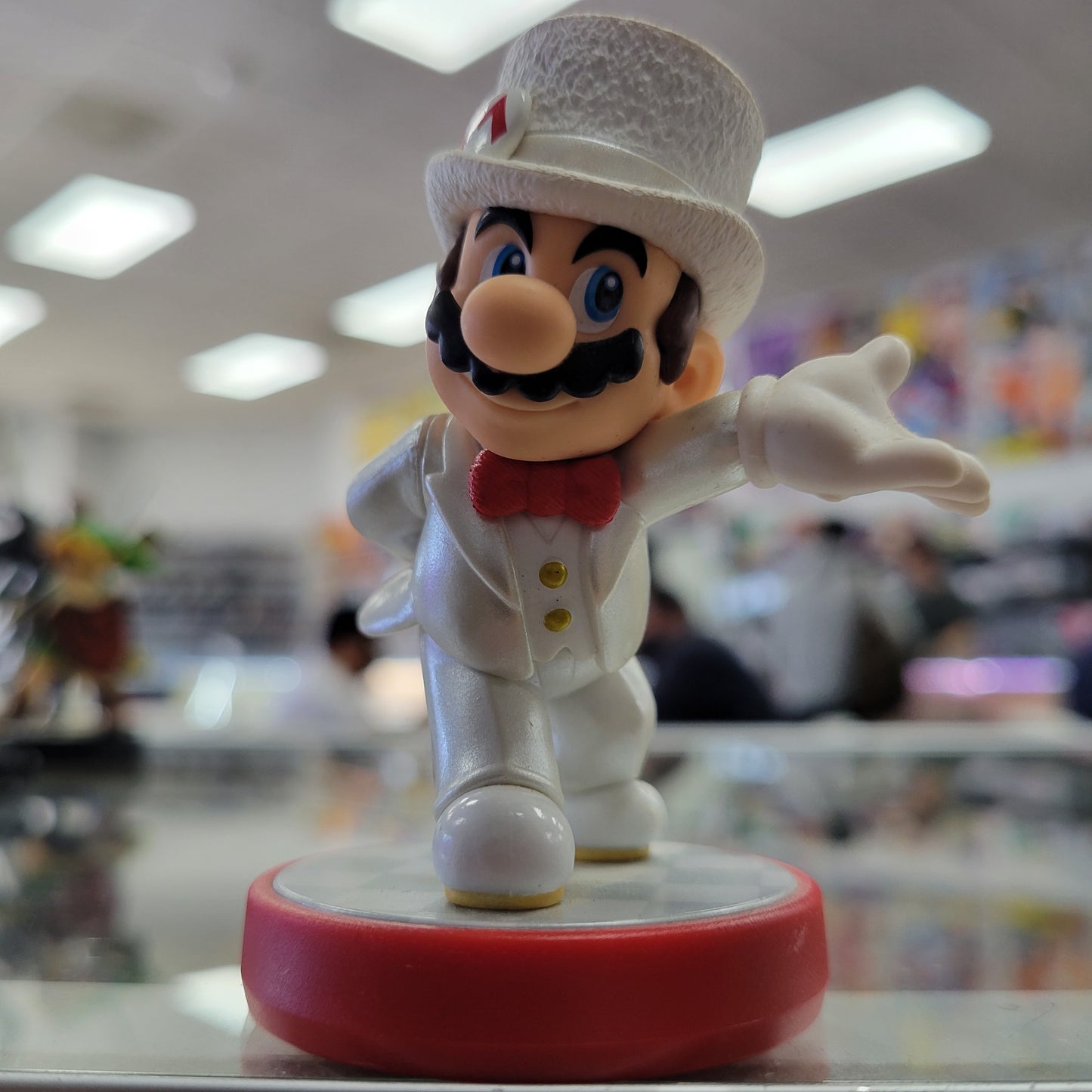 Super Mario Wedding Amiibo