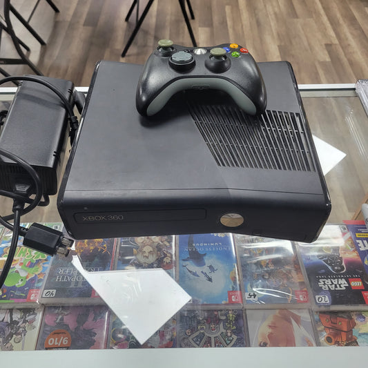 Xbox 360 Console System With controller and power cable