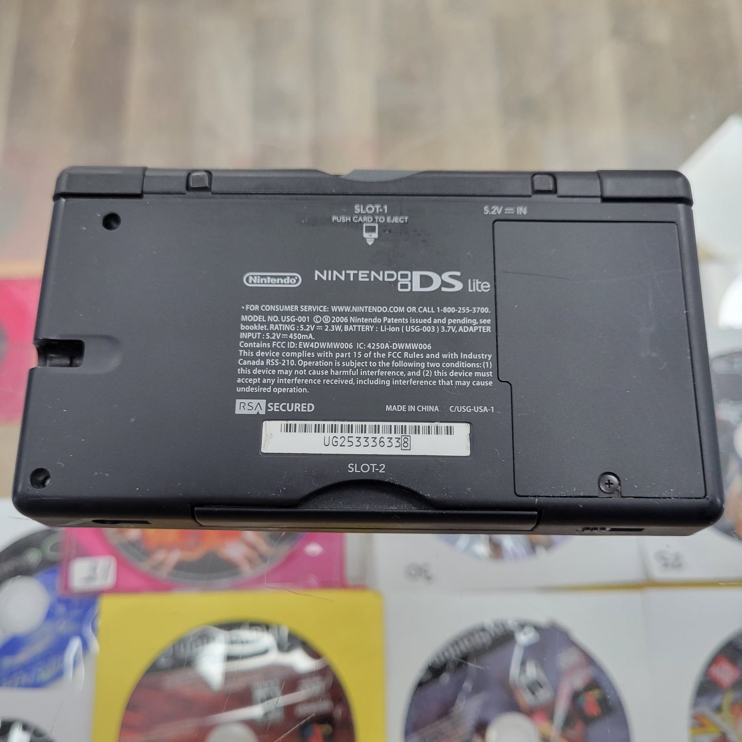 Red Nintendo DS Lite