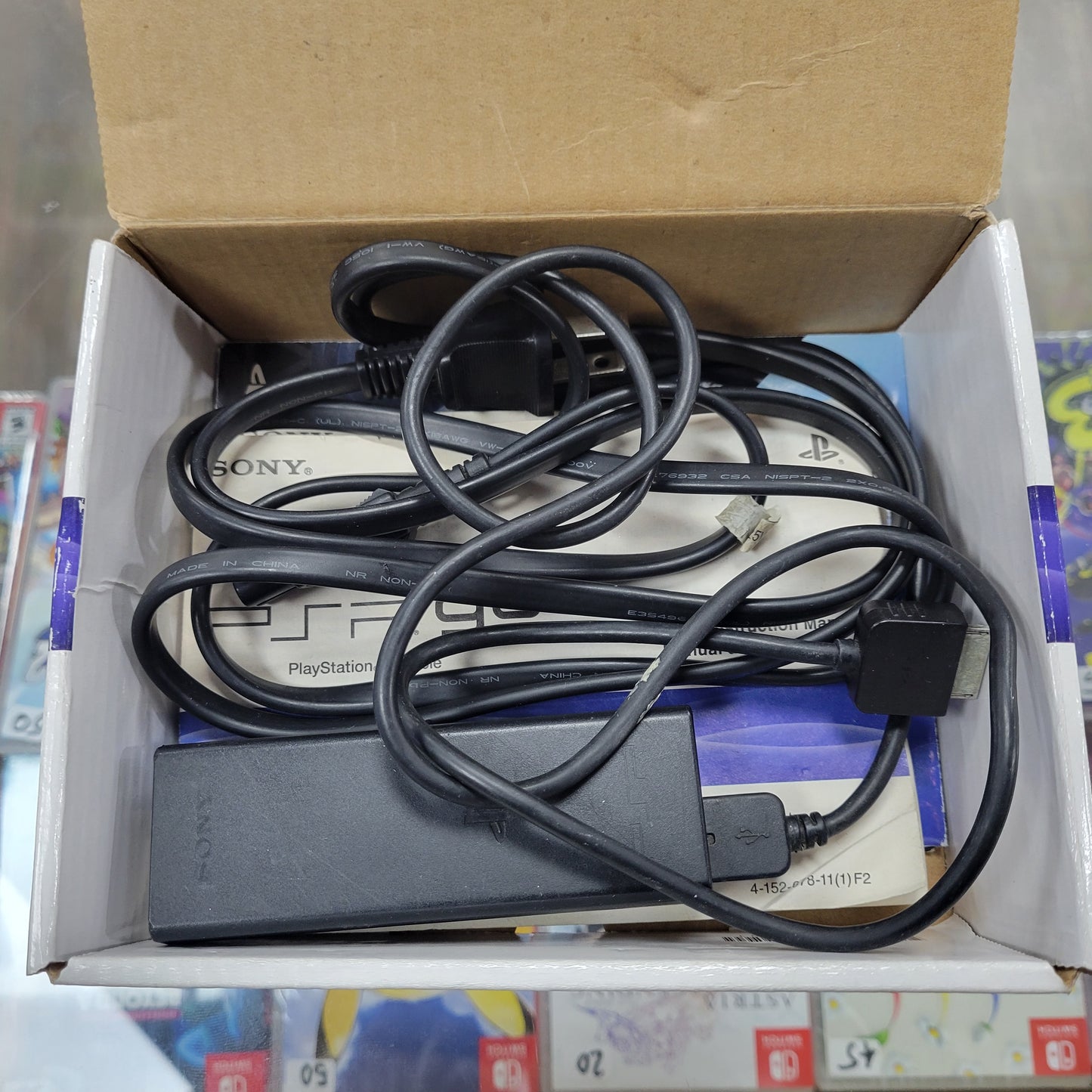 Sony PSP GO Handheld System in Box with Chager