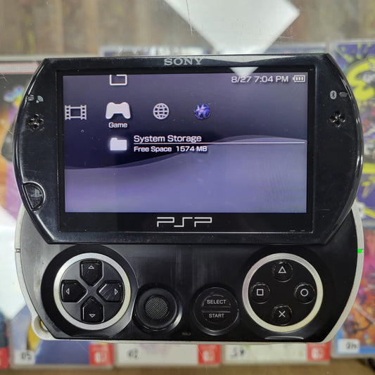 Sony PSP GO Handheld System in Box with Chager