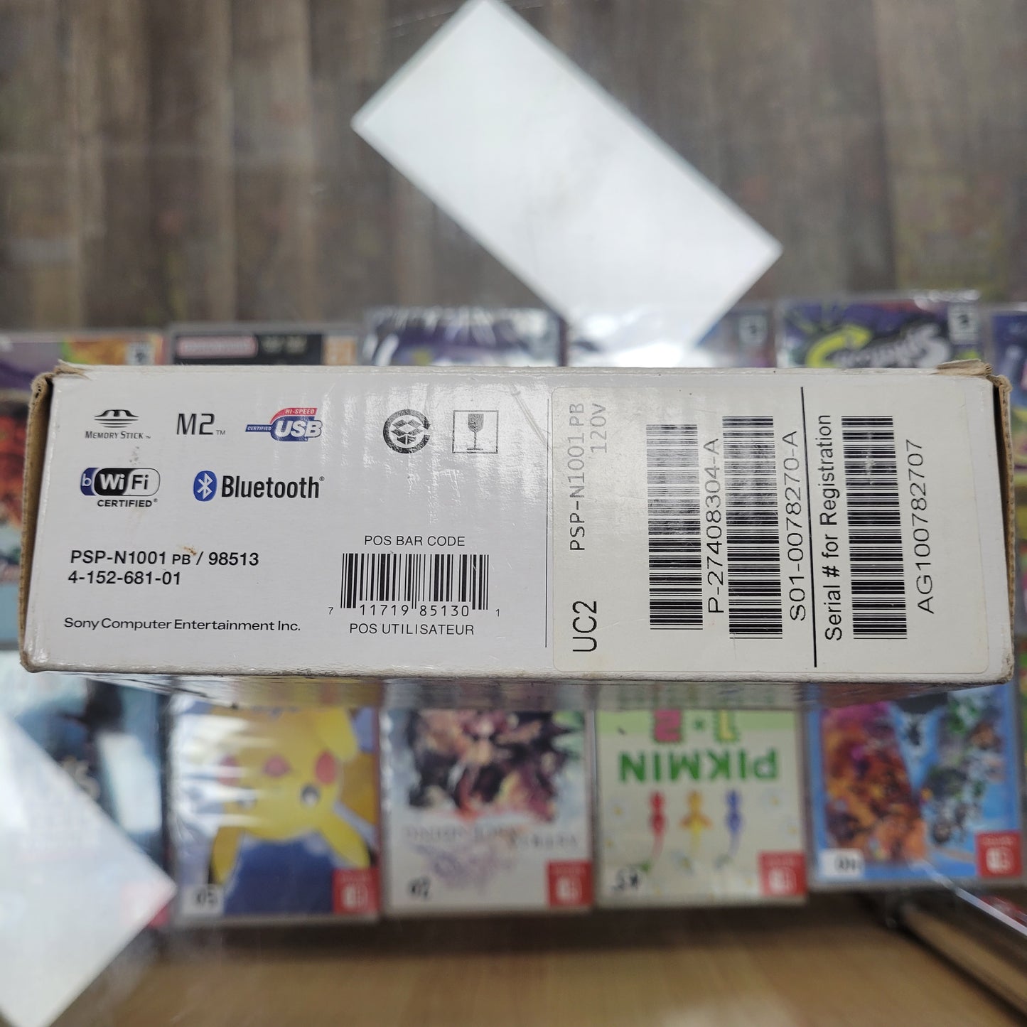 Sony PSP GO Handheld System in Box with Chager