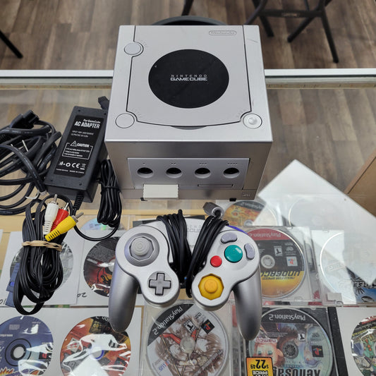 Nintendo Gamecube Silver Console System With All Cables and Controller