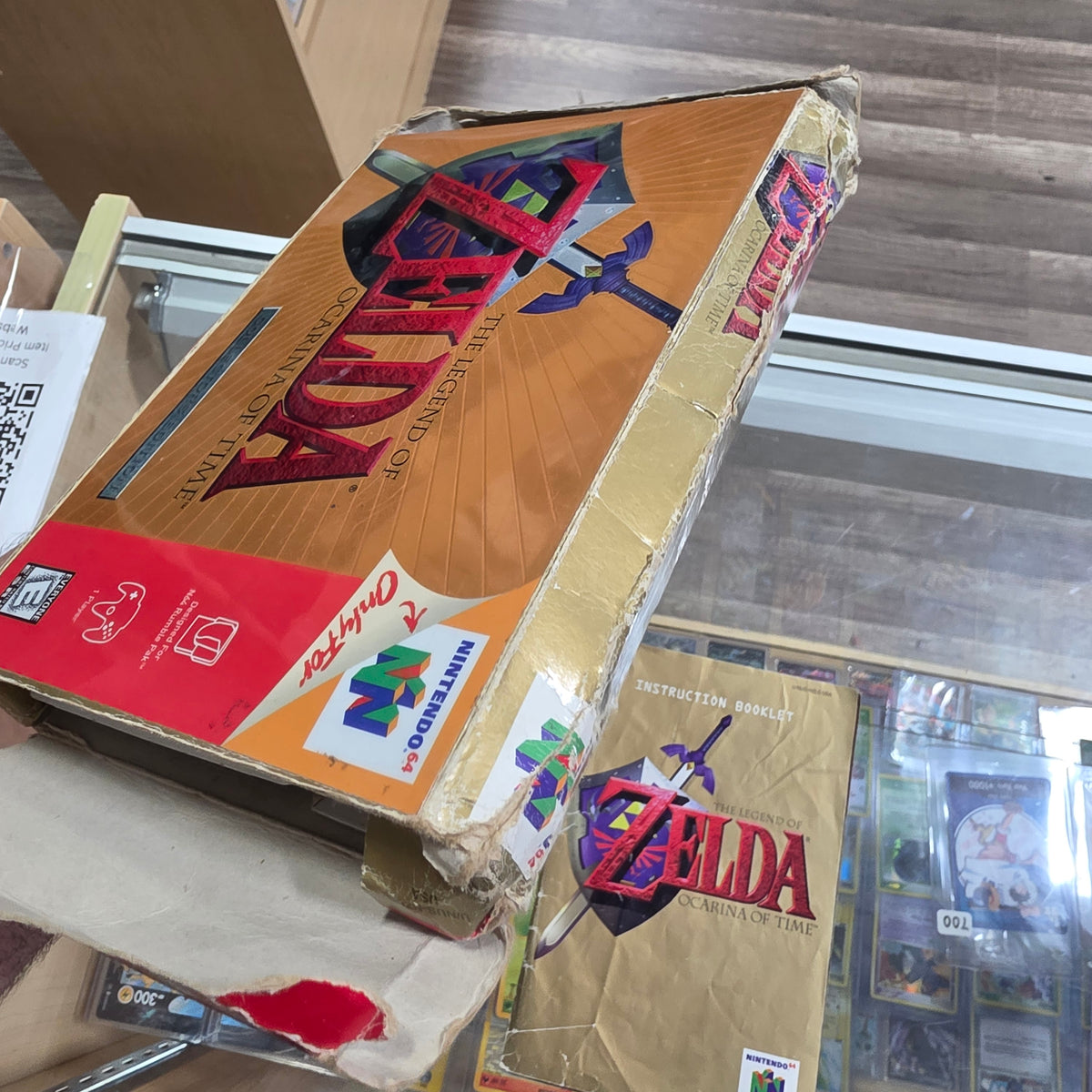 Zelda Ocarina of Time [Collector's Edition] Nintendo 64 (BOX IS ROUGH CONDITION) with Box Protector