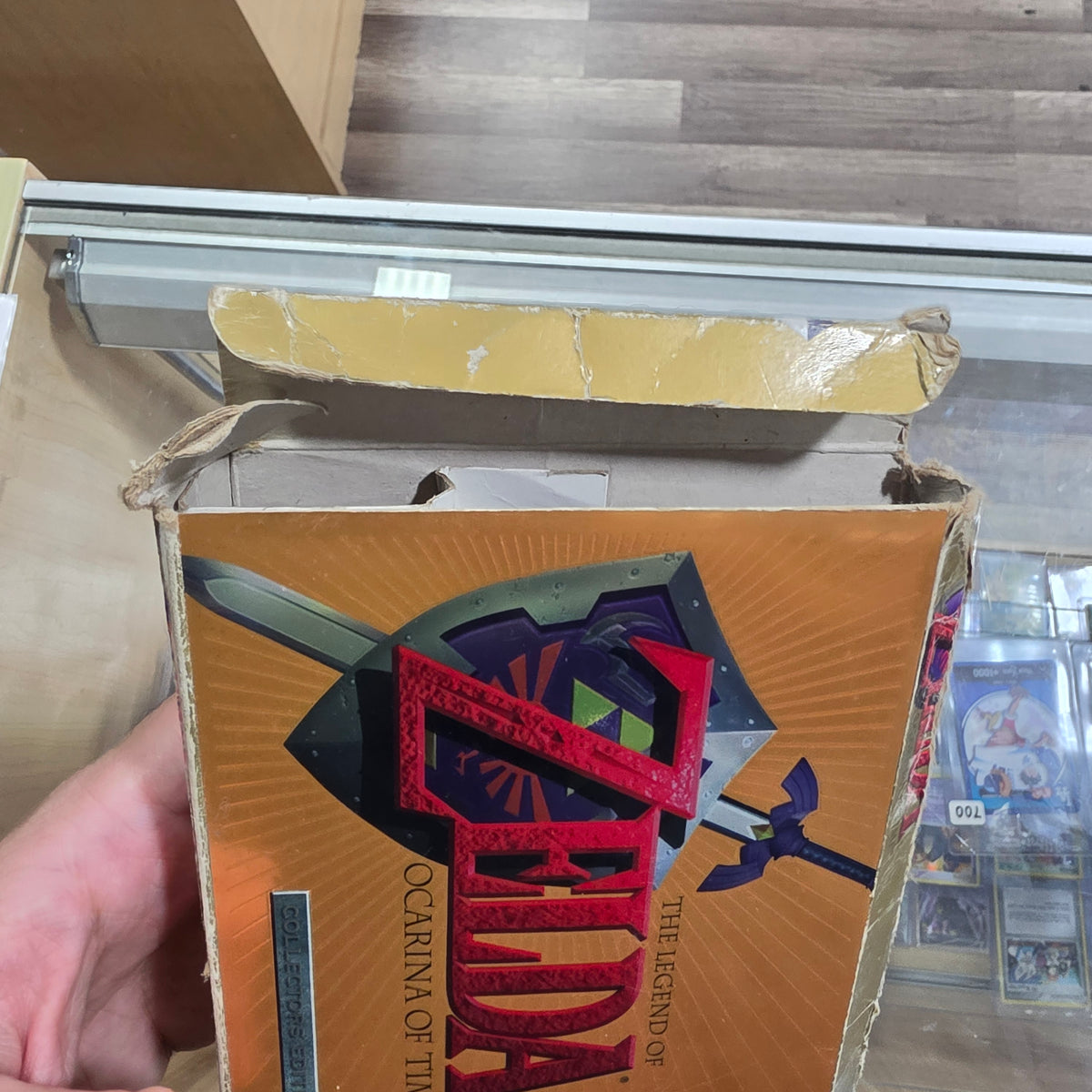 Zelda Ocarina of Time [Collector's Edition] Nintendo 64 (BOX IS ROUGH CONDITION) with Box Protector