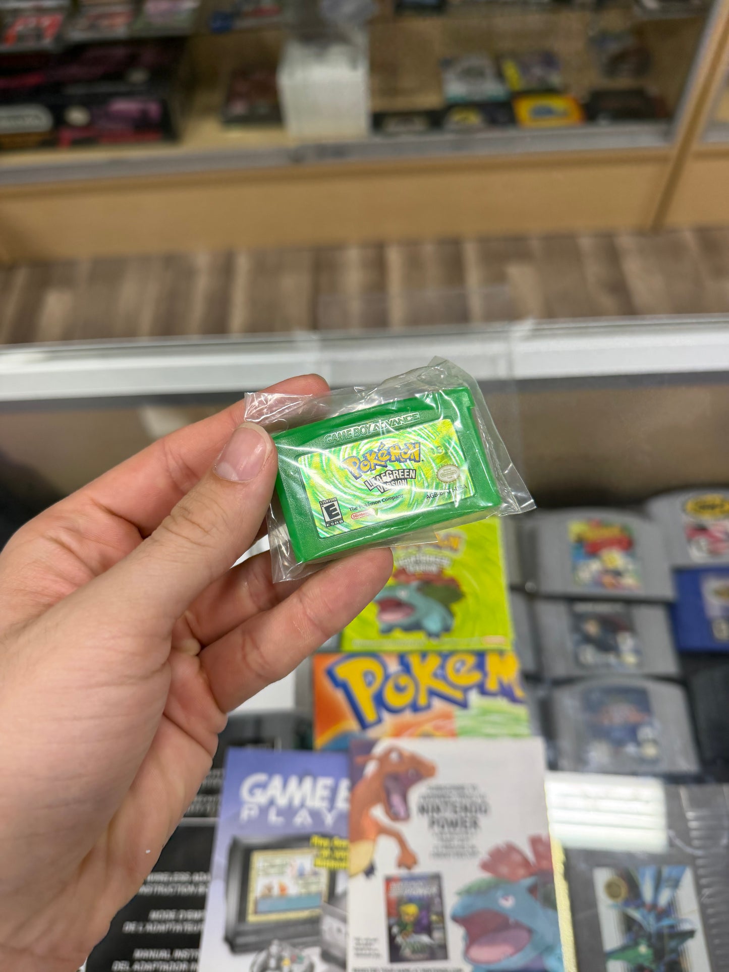 Pokémon LeafGreen (Authentic) CIB with Poster Nintendo Gameboy Advance