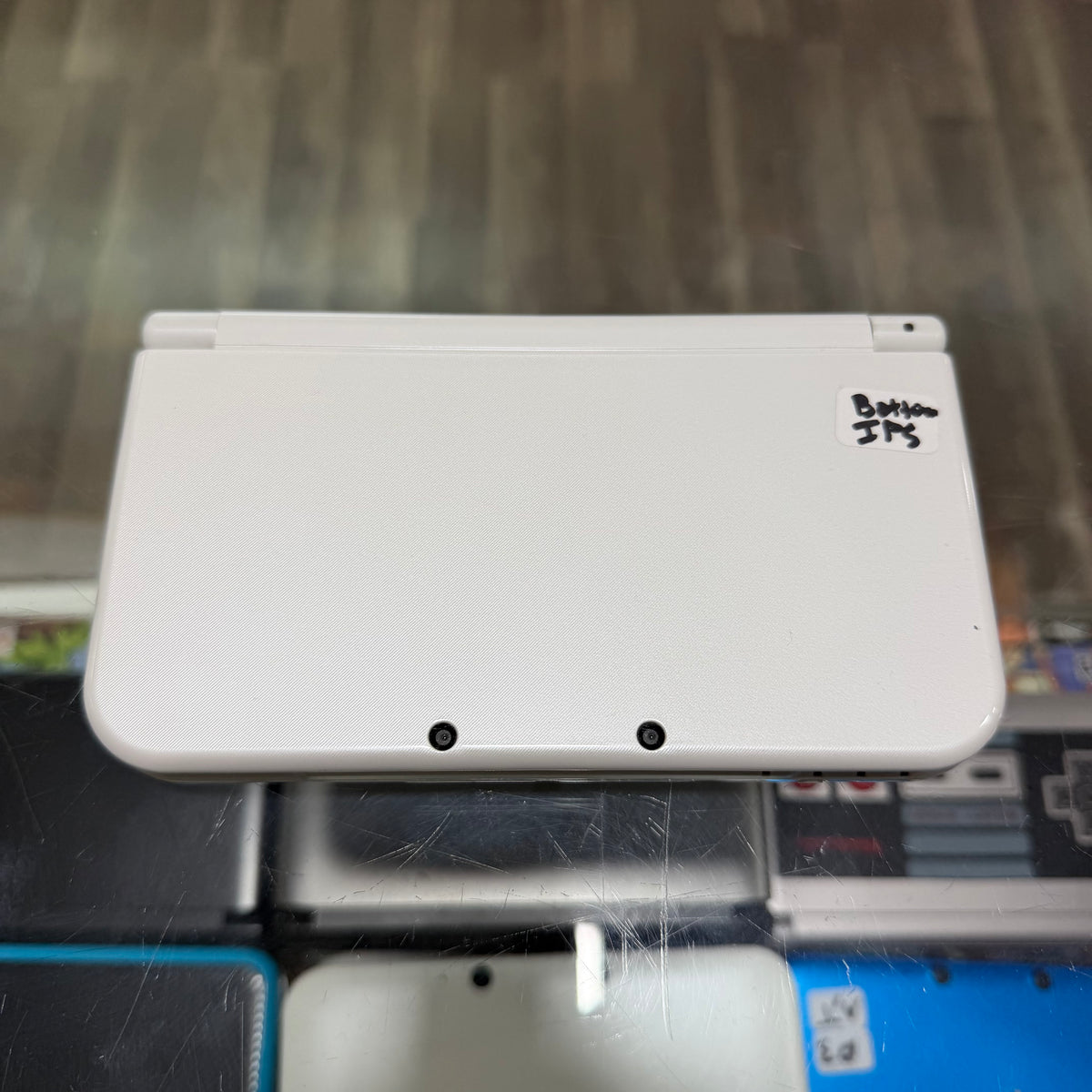 White New Nintendo 3DS XL Handheld System With Charger (Region Free)(JAPANESE TO US) ( A , 30 )