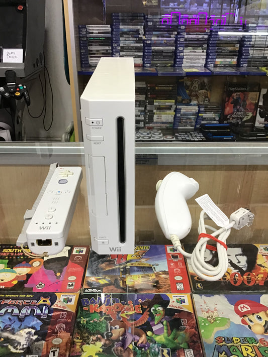 Nintendo Wii System with All Wires and Controllers (007)