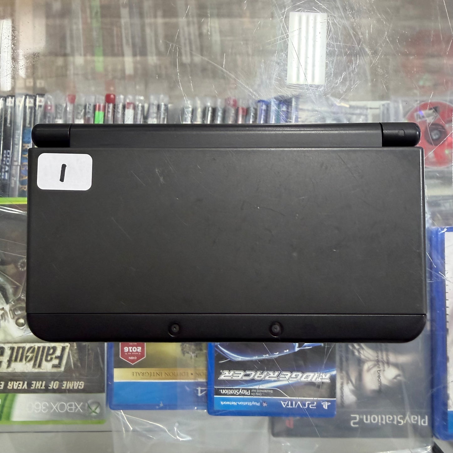 Black New Nintendo 3DS Handheld System With Charger (Region Free) (JAPANESE TO US)