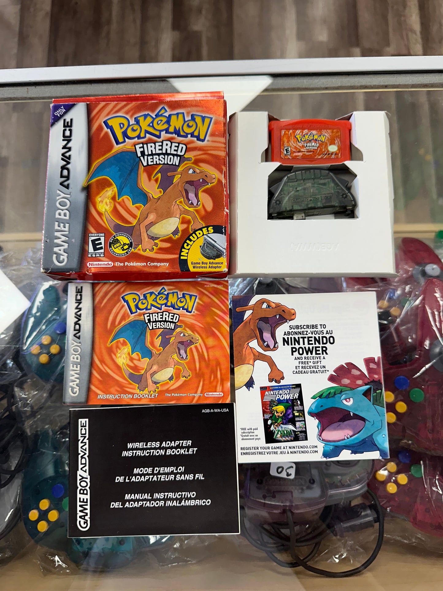 Pokémon FireRed Nintendo Gameboy Advance CIB Authentic