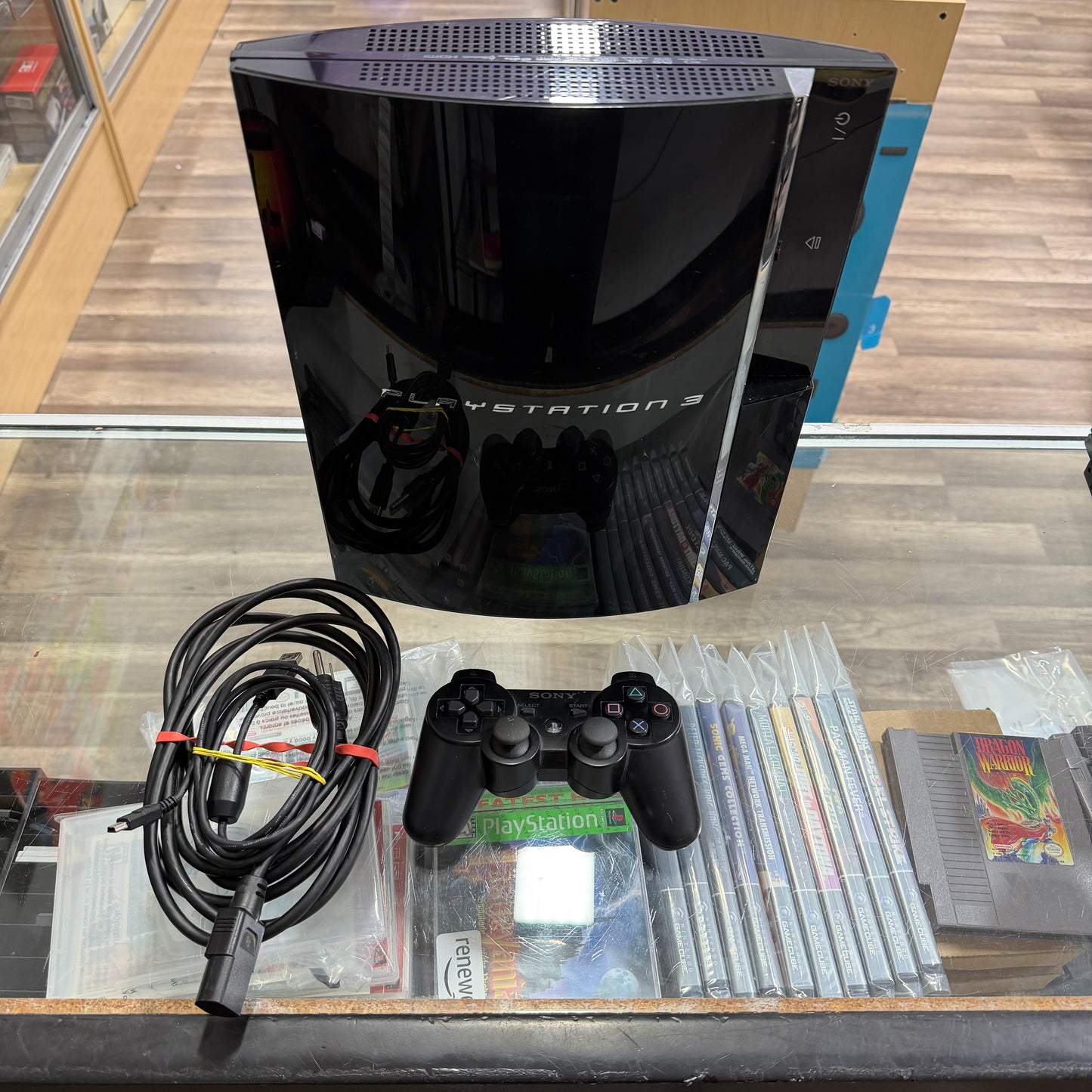 Playstation 3 System 80GB [Backward Compatibility doesn’t work] Playstation 3 [controller and cables included]