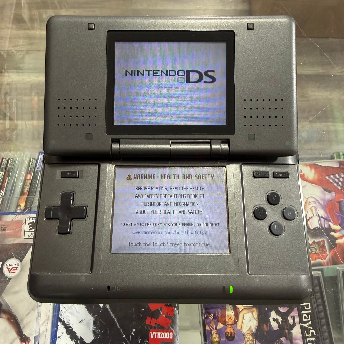 Black Nintendo DS System (Charger included)