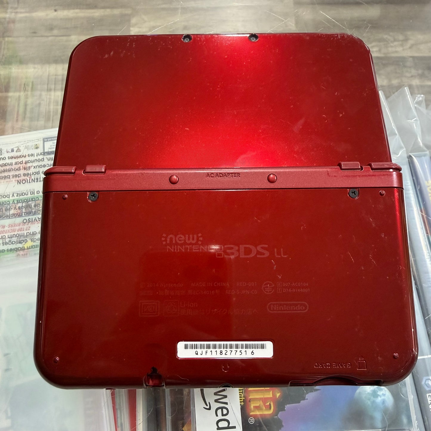 New Nintendo 3DS LL Metallic Red JP Nintendo 3DS [Pre Installed Games] [Charger Included]