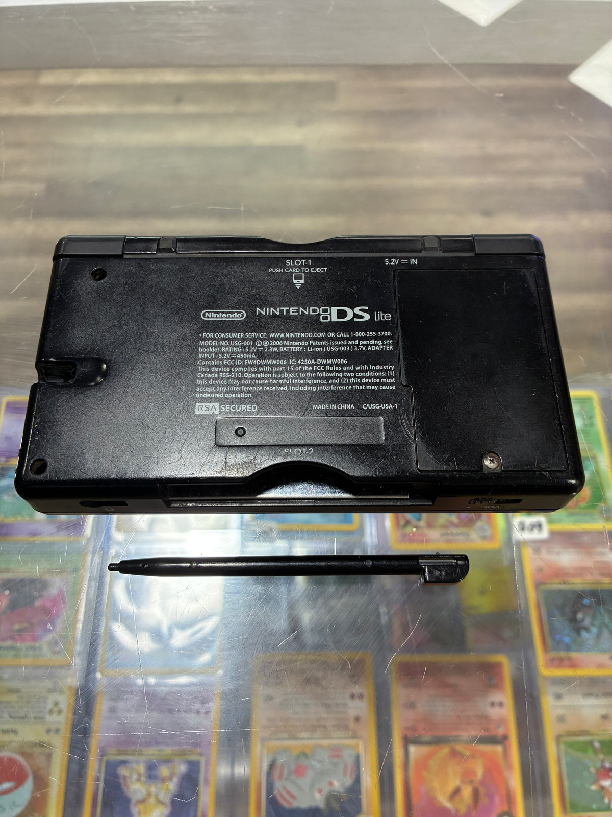 Nintendo DS Lite Handheld System (Cobalt Blue) w/ Charger & Stylus
