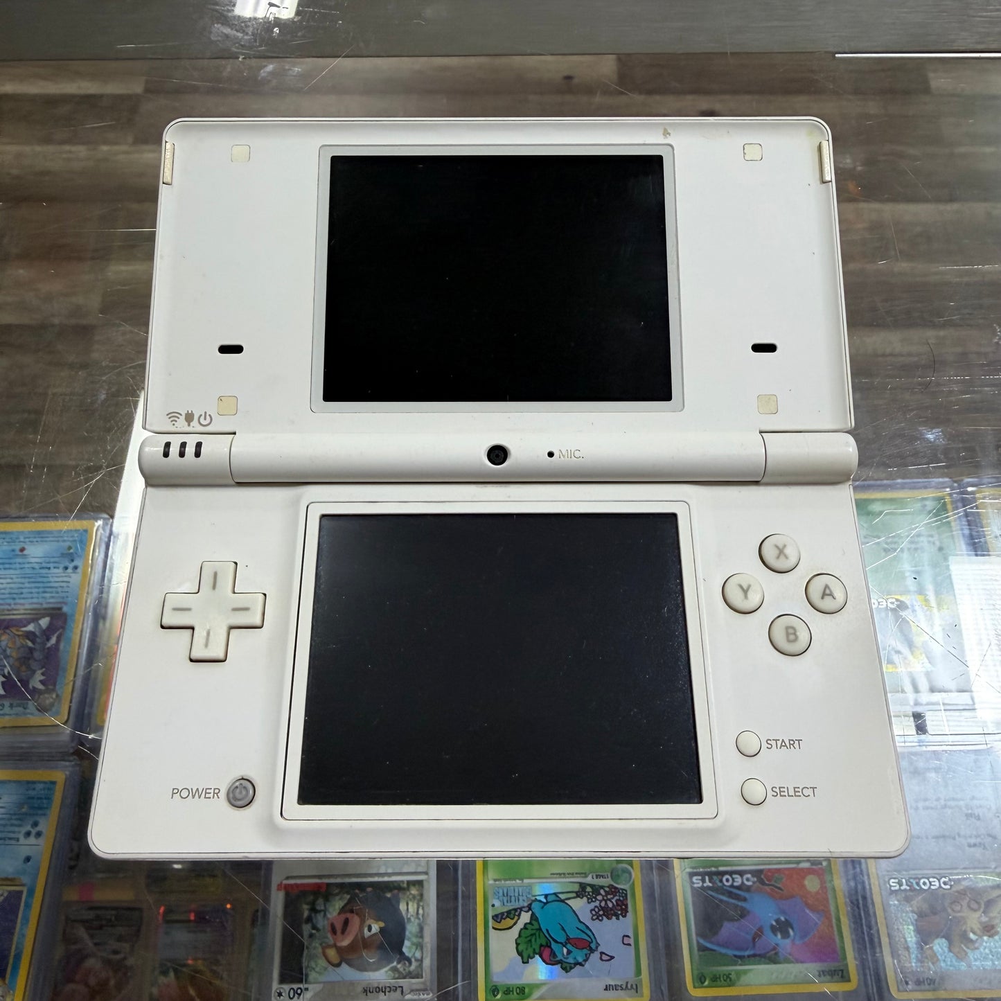 Nintendo DSi [White] JP Nintendo DS System (Charger included) (9103)
