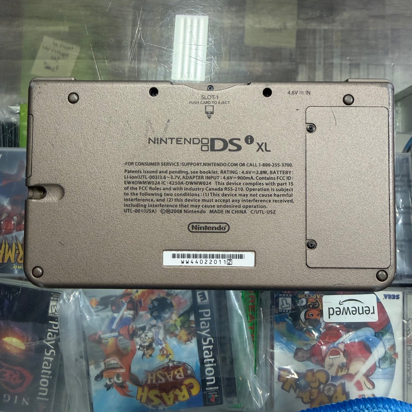 Nintendo DSi XL Bronze Nintendo DS Ststem (Charger included)