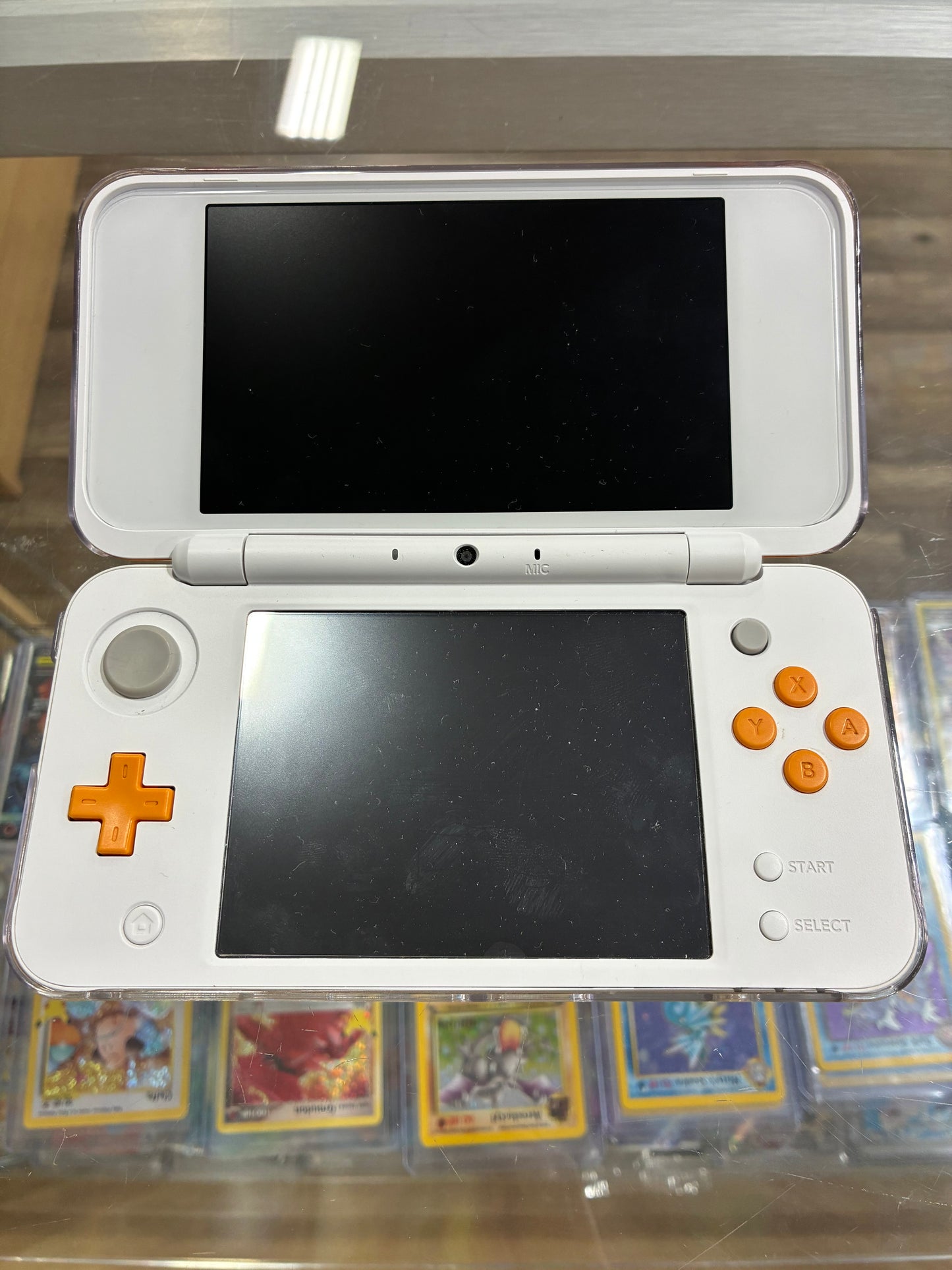 New Nintendo 2DS XL White + Orange Nintendo with Charger (586)