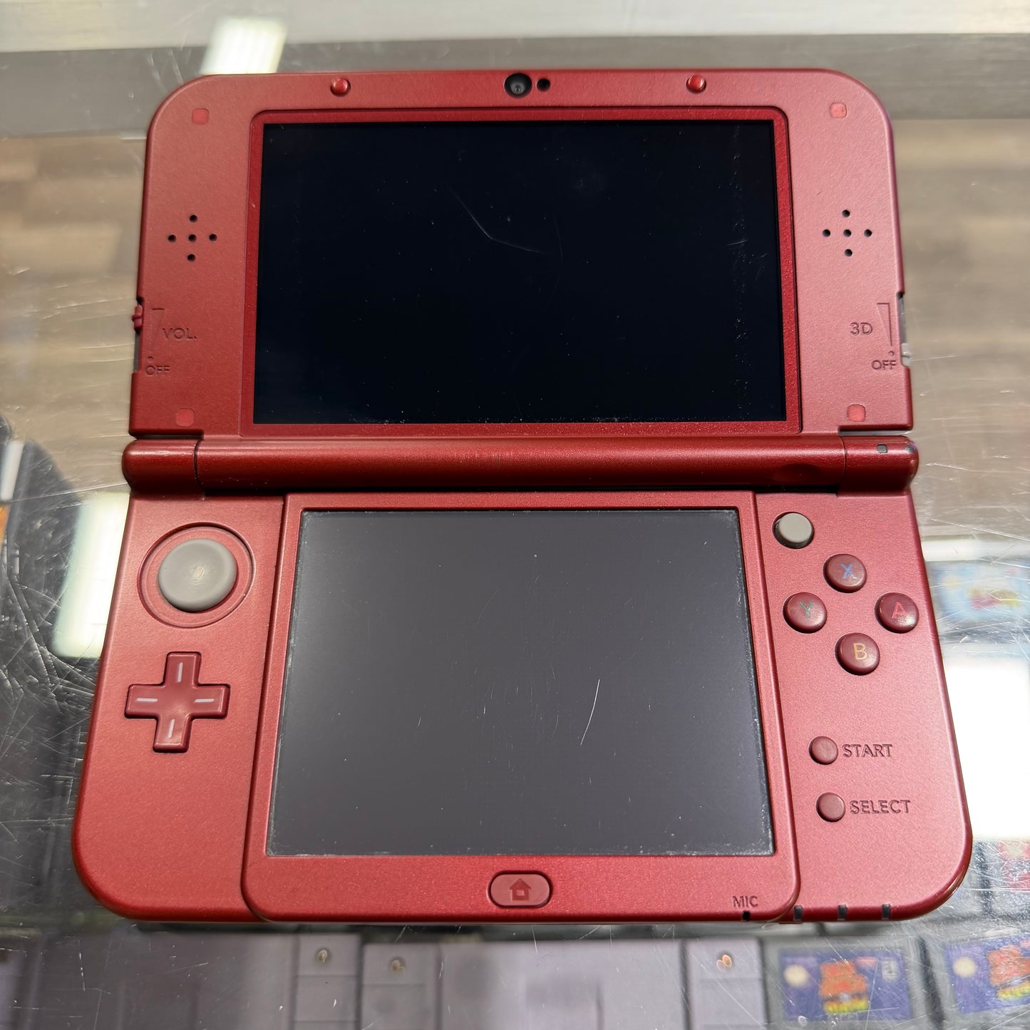 New Nintendo 3DS XL Red Nintendo 3DS (Charger included)