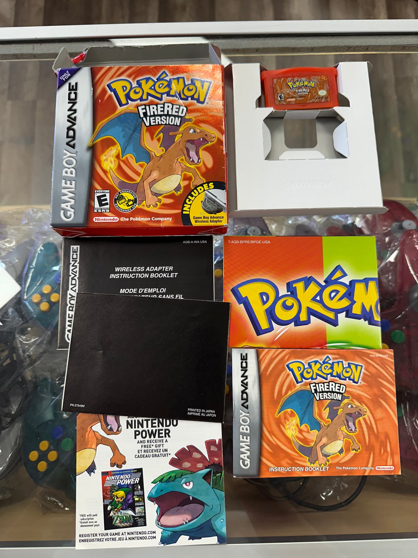 Pokémon FireRed CIB Nintendo Gameboy Advance Authentic