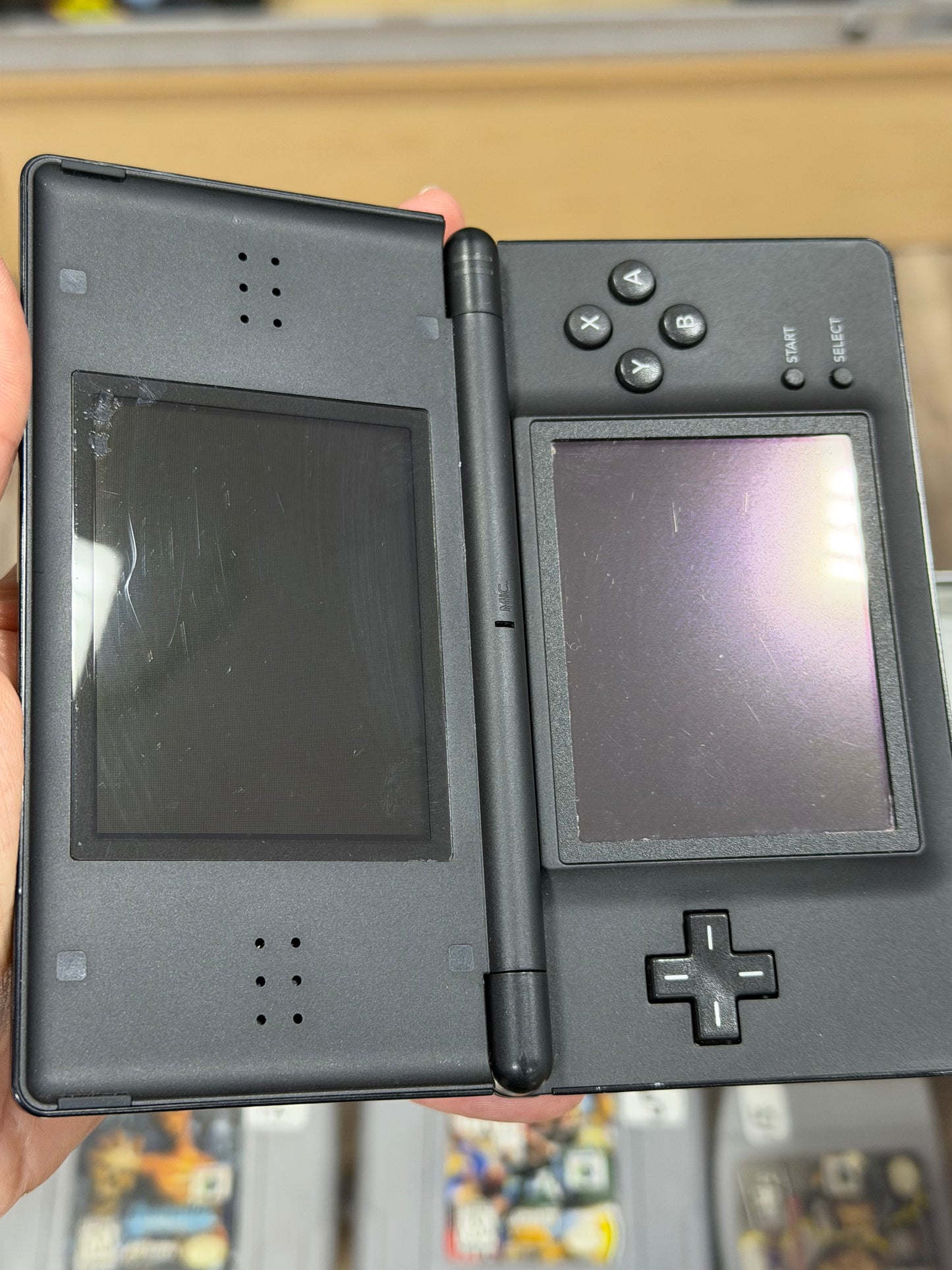 Nintendo DS Lite Black (Screen Issue) with Charger