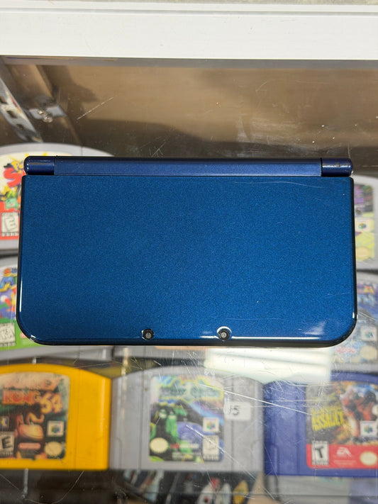 Blue New Nintendo 3DS XL Handheld System With Charger (Region Free)(JAPANESE TO US)