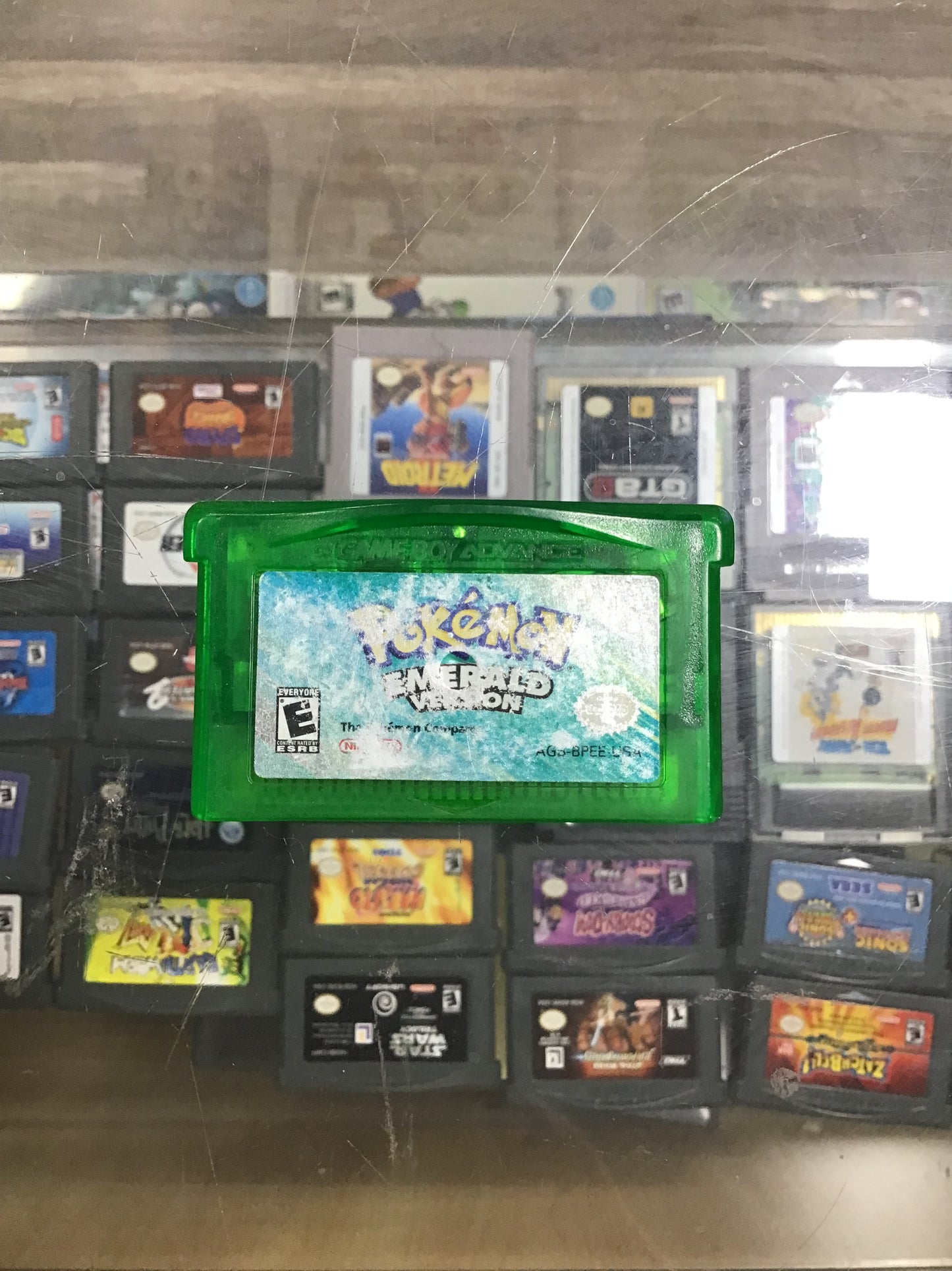 Pokémon Emerald Nintendo Game Boy Advance CIB (Dry Battery)