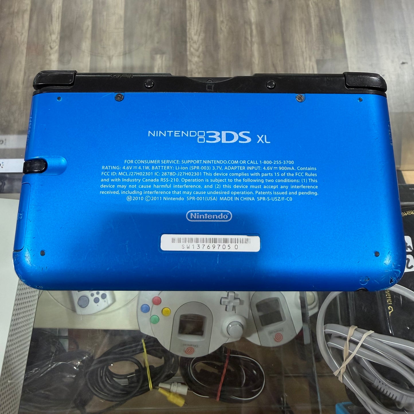 Nintendo 3DS XL Blue and Black with Charger