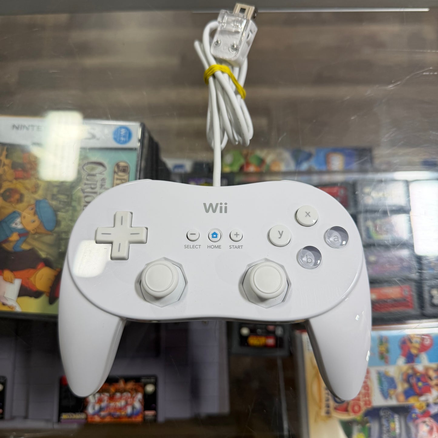 White Wii Classic Controller Pro Wii