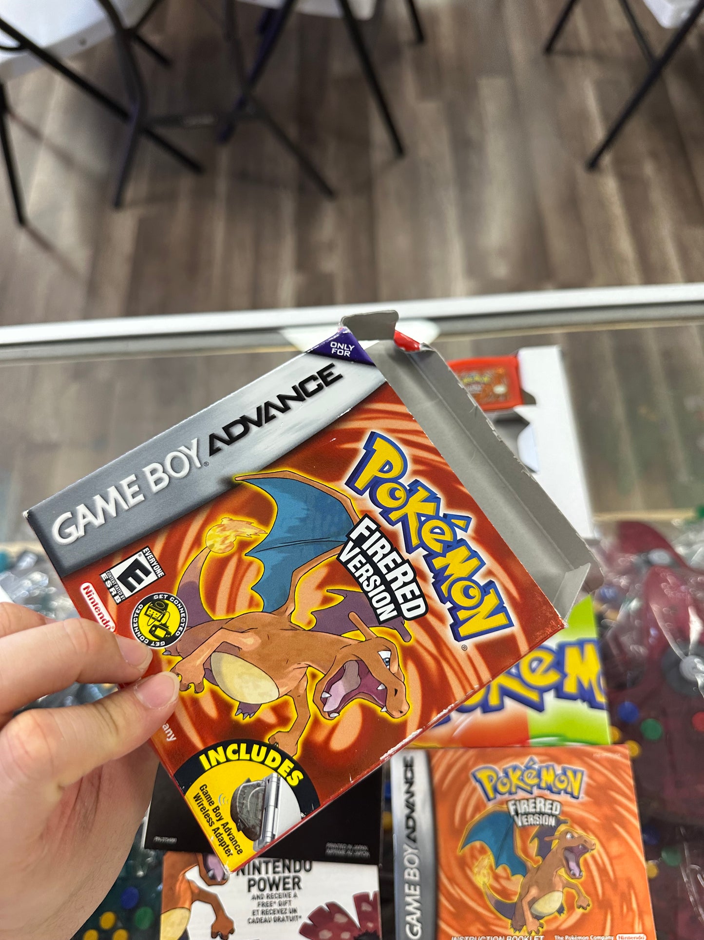 Pokémon FireRed CIB Nintendo Gameboy Advance Authentic