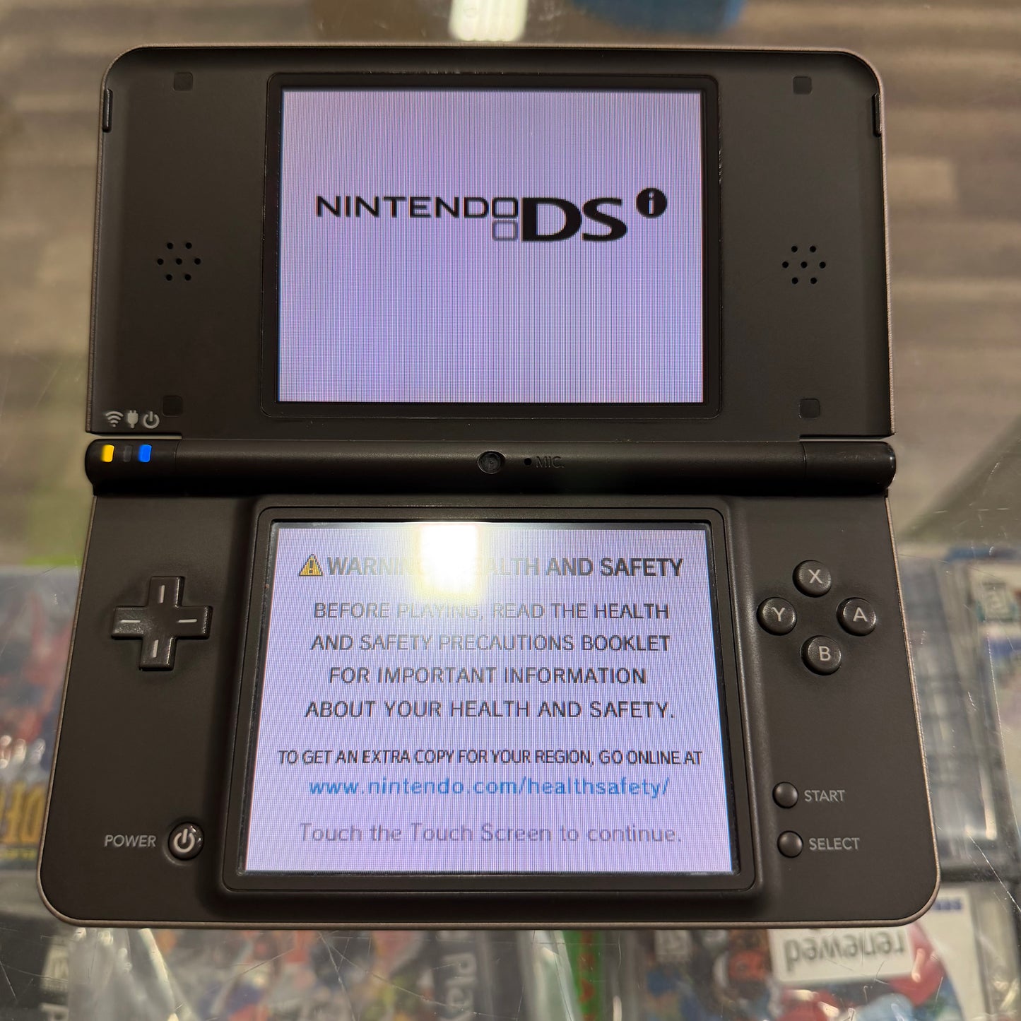 Nintendo DSi XL Bronze Nintendo DS Ststem (Charger included)