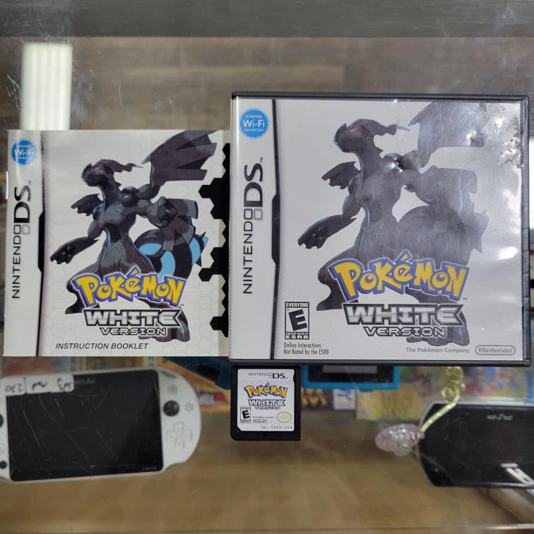 Pokémon White Nintendo DS CIB Authentic