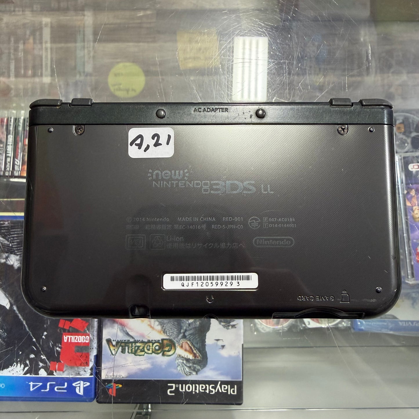 Black New Nintendo 3DS XL Handheld System With Charger Top IPS (Region Free)(JAPANESE TO US) 293