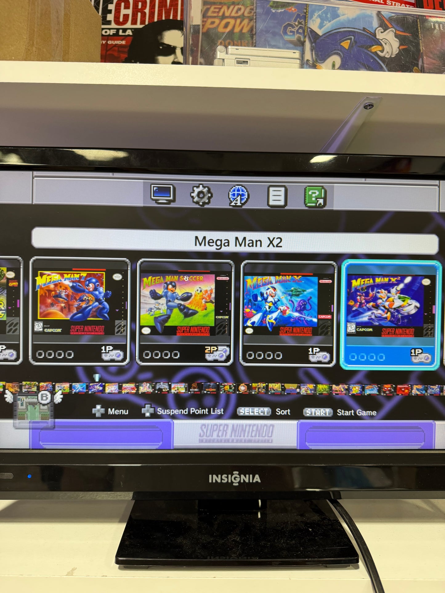 Super Nintendo Classic CIB - 2 Controllers, Additional Digital Games