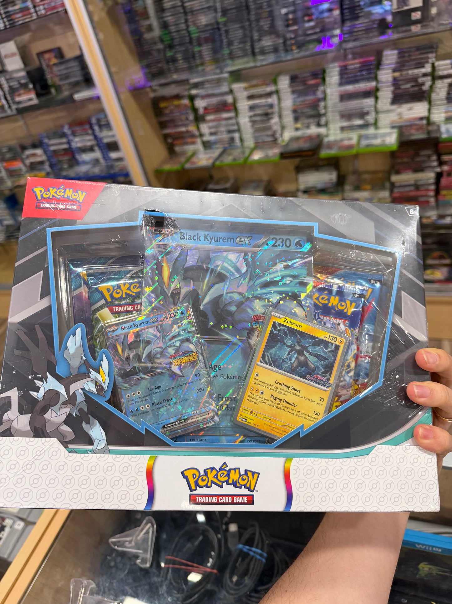 Black Kyurem ex & Melmetal ex Target Box (8 Packs)