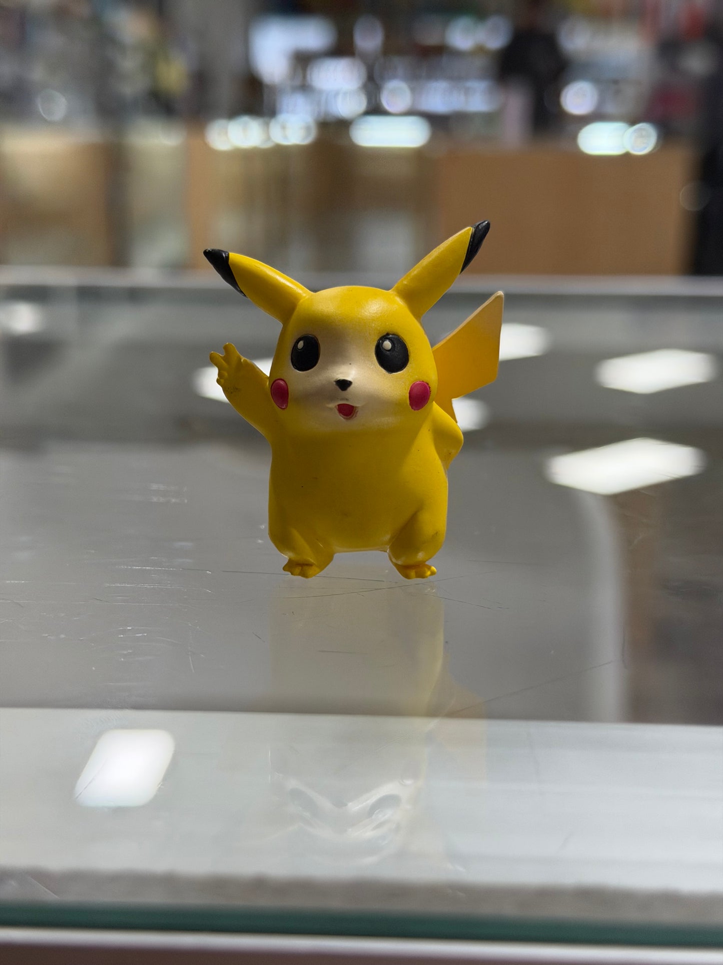 Pikachu Tomy Pokemon Figure