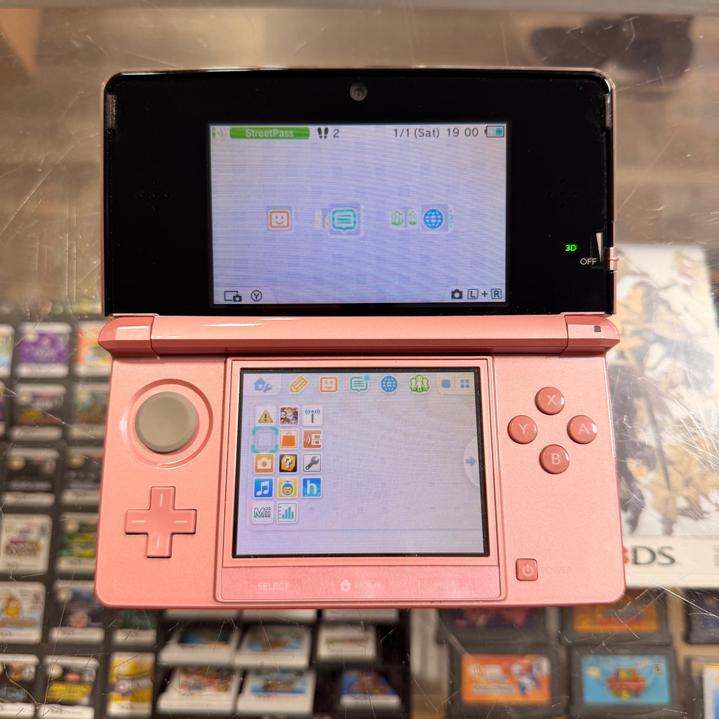 Pink Nintendo 3DS Handheld System With Charger (Region Free) (JAPANESE TO US) ( 9 7 9 0 )