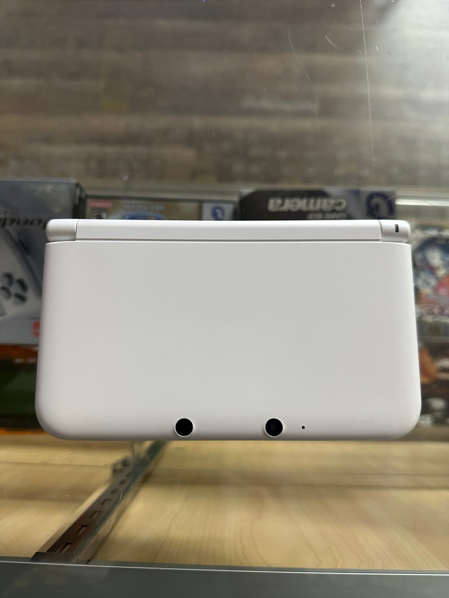 White Nintendo 3DS LL Handheld System (US Region) with Digital Gamesh