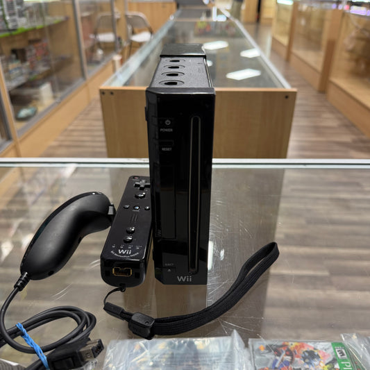 Nintendo Wii System with all wires and Controllers (685)