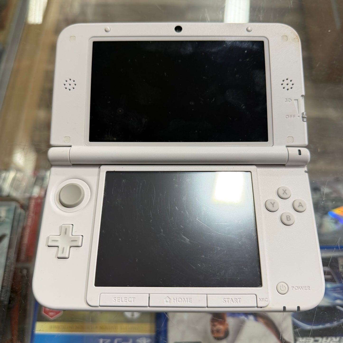 Nintendo 3DS XL Pikachu Yellow Nintendo 3DS