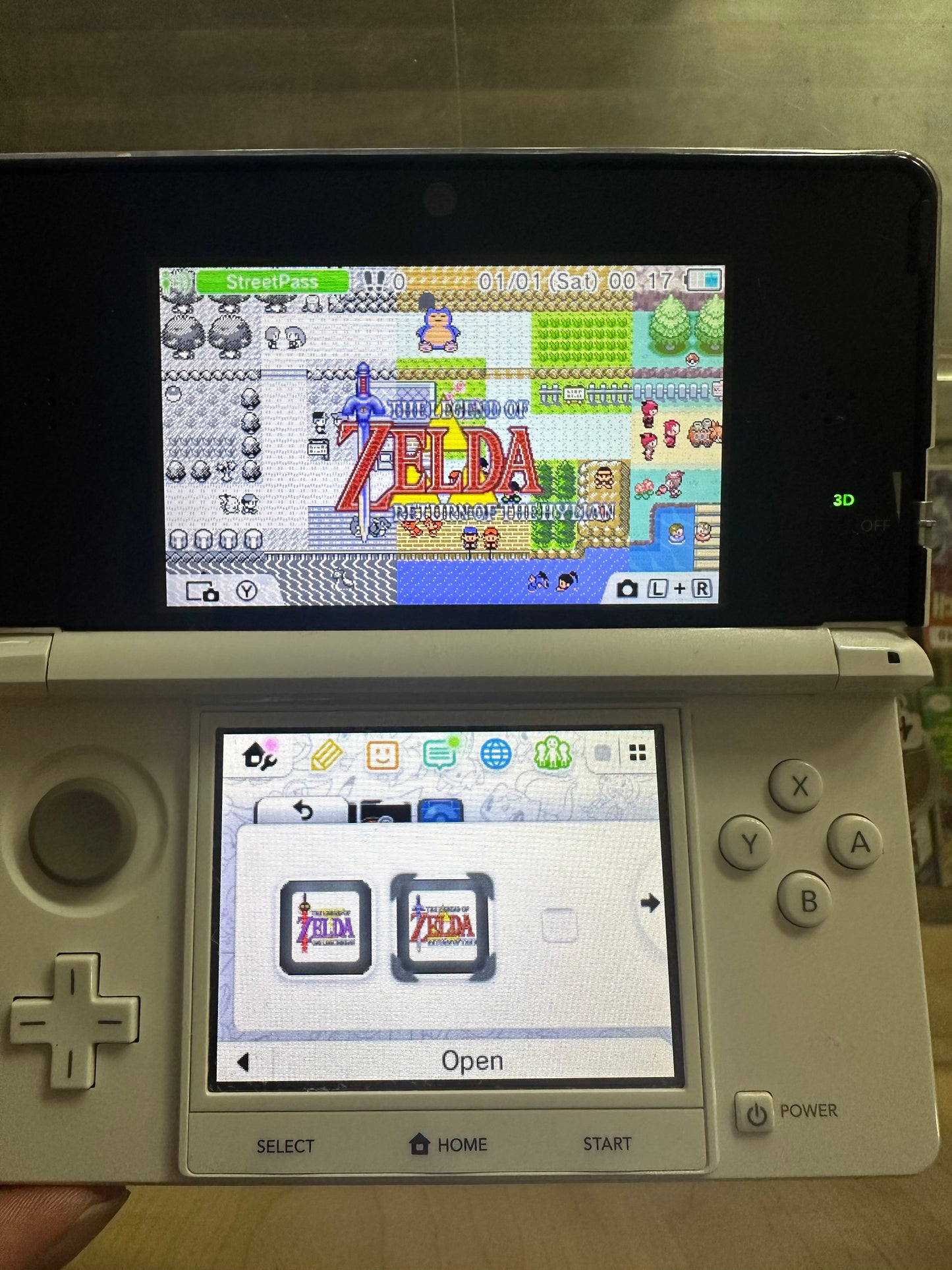 White Nintendo 3DS Handheld System (US Region) with Digital Games