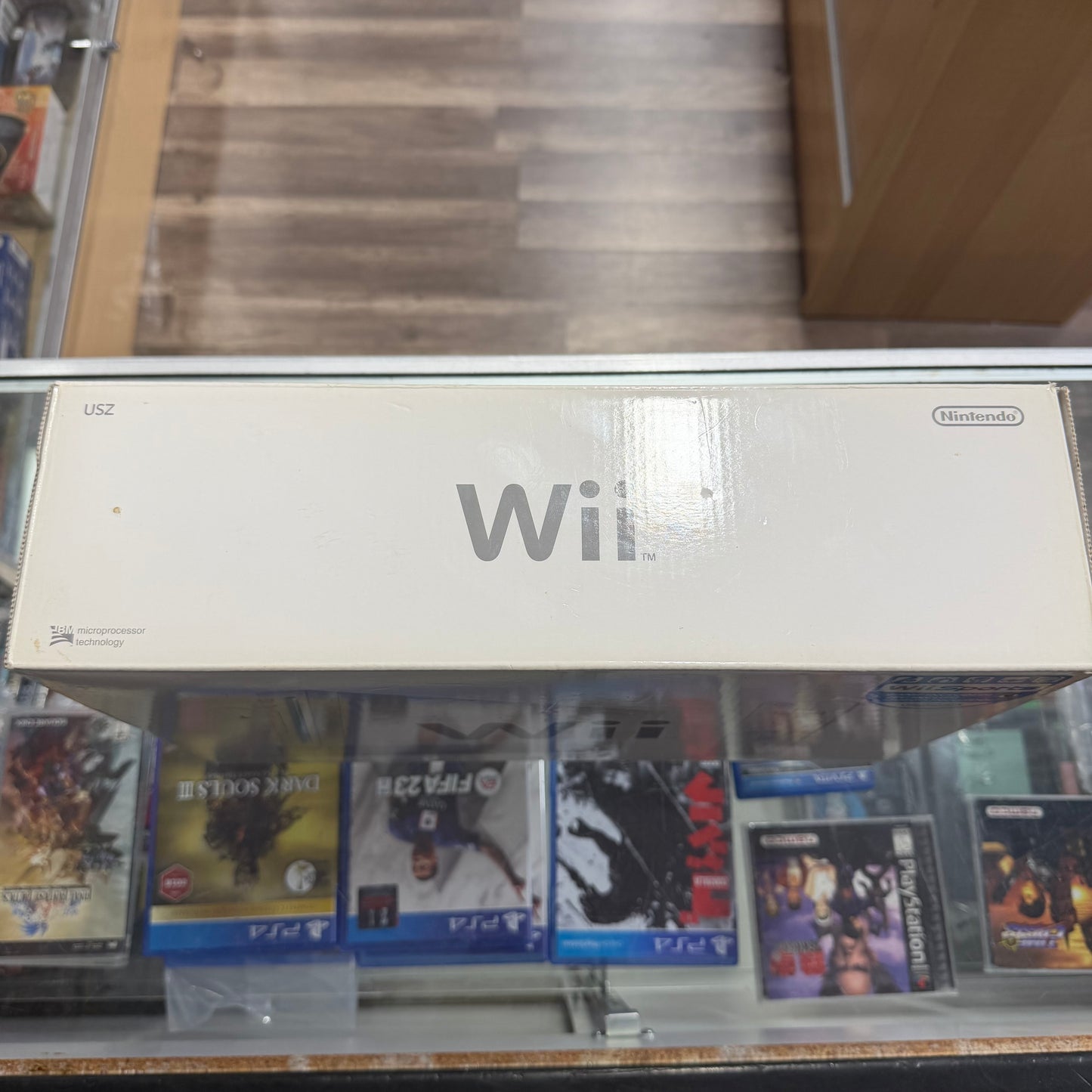 White Nintendo Wii System (CIB)