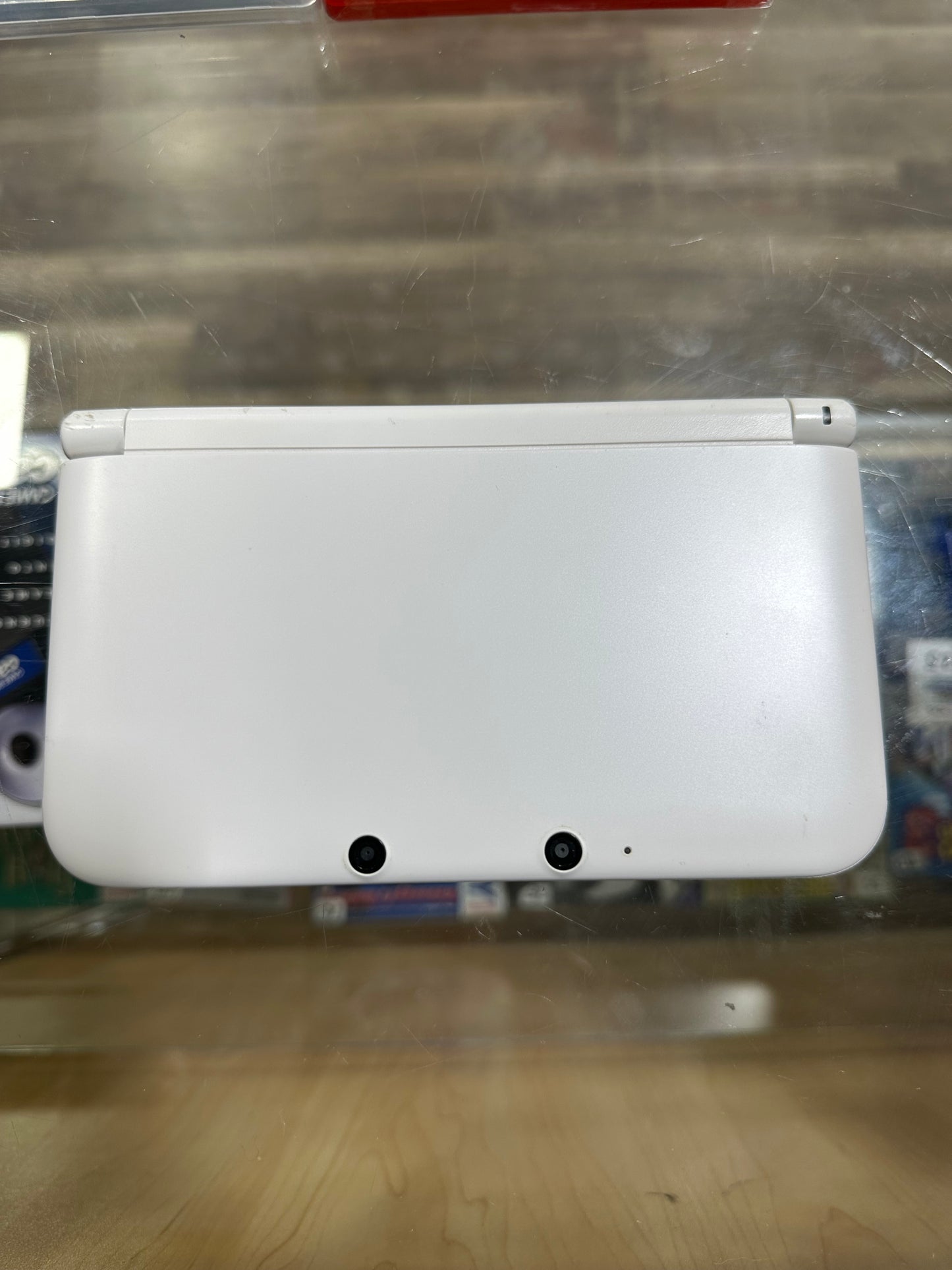 White Nintendo 3DS LL Handheld System (US Region) with Digital Games