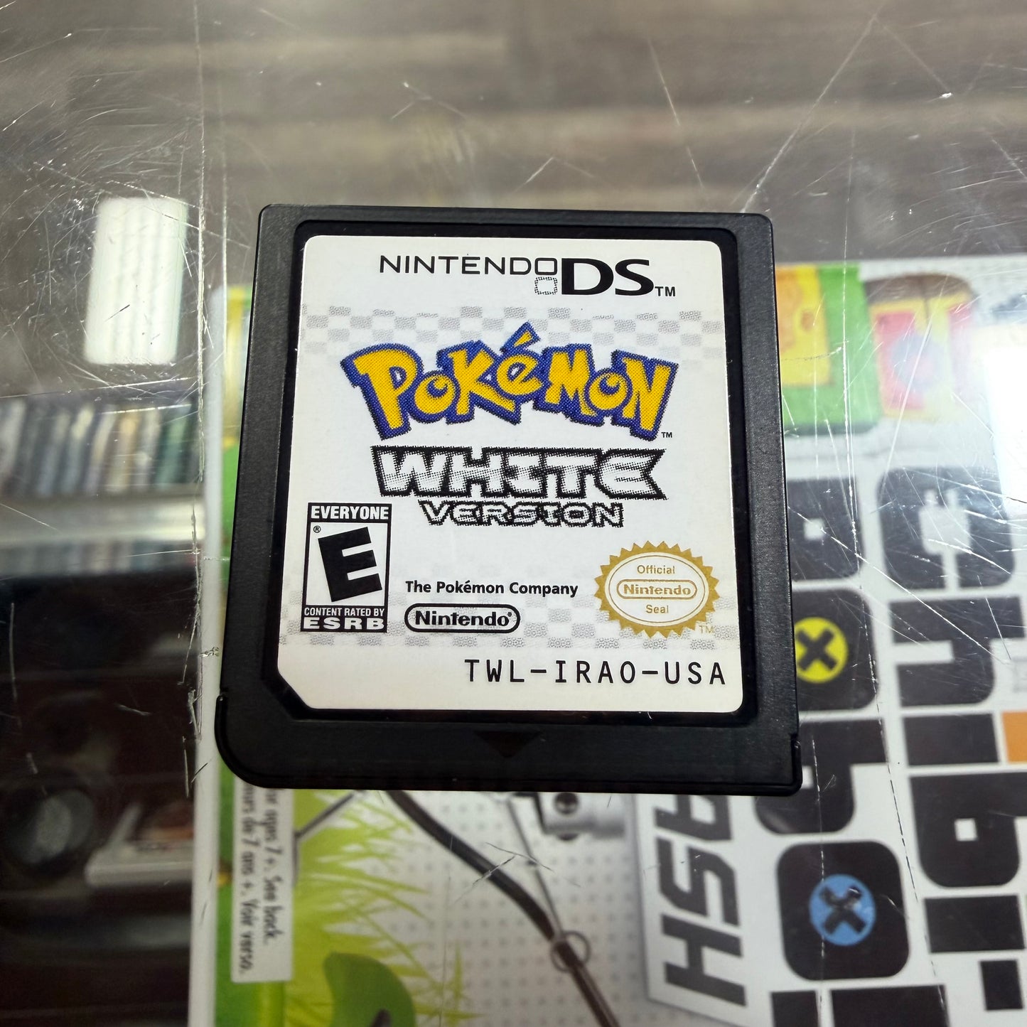 Pokémon White Nintendo DS (Authentic)