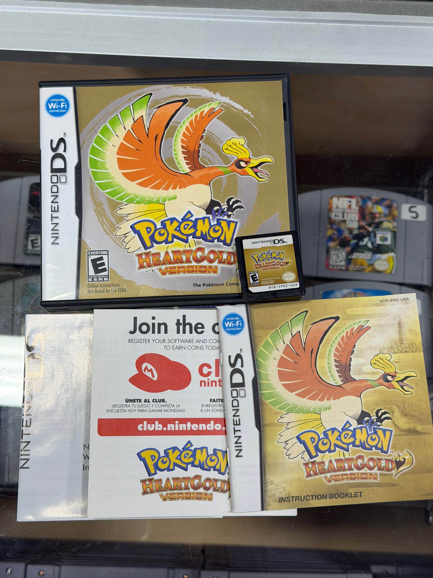 Pokémon Heartgold Nintendo DS CIB Authentic