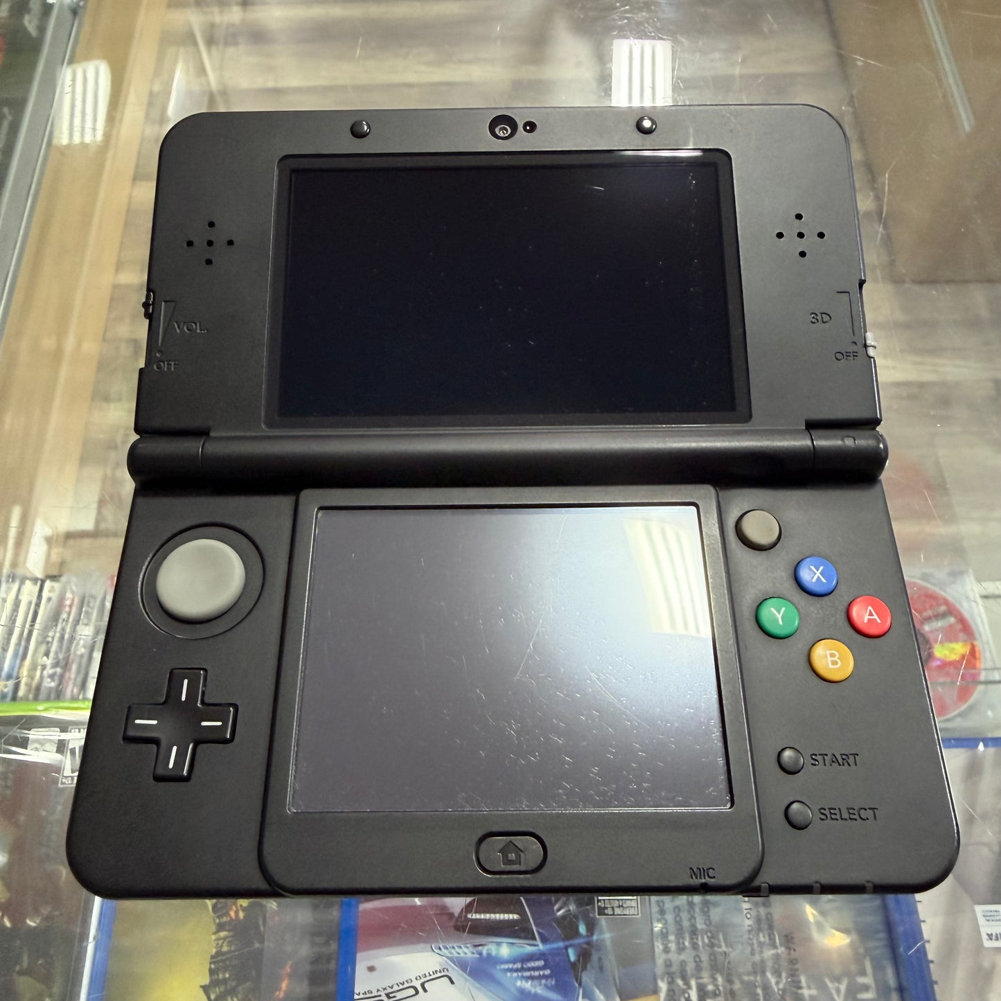 Black New Nintendo 3DS Handheld System With Charger (Region Free) (JAPANESE TO US)