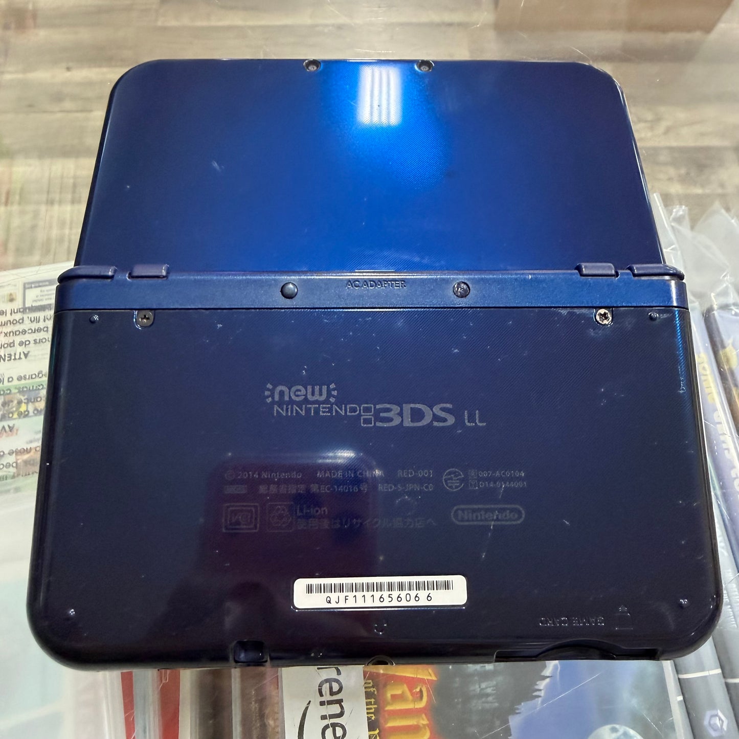 New Nintendo 3DS LL Metallic Blue JP Nintendo 3DS [Charger Included]