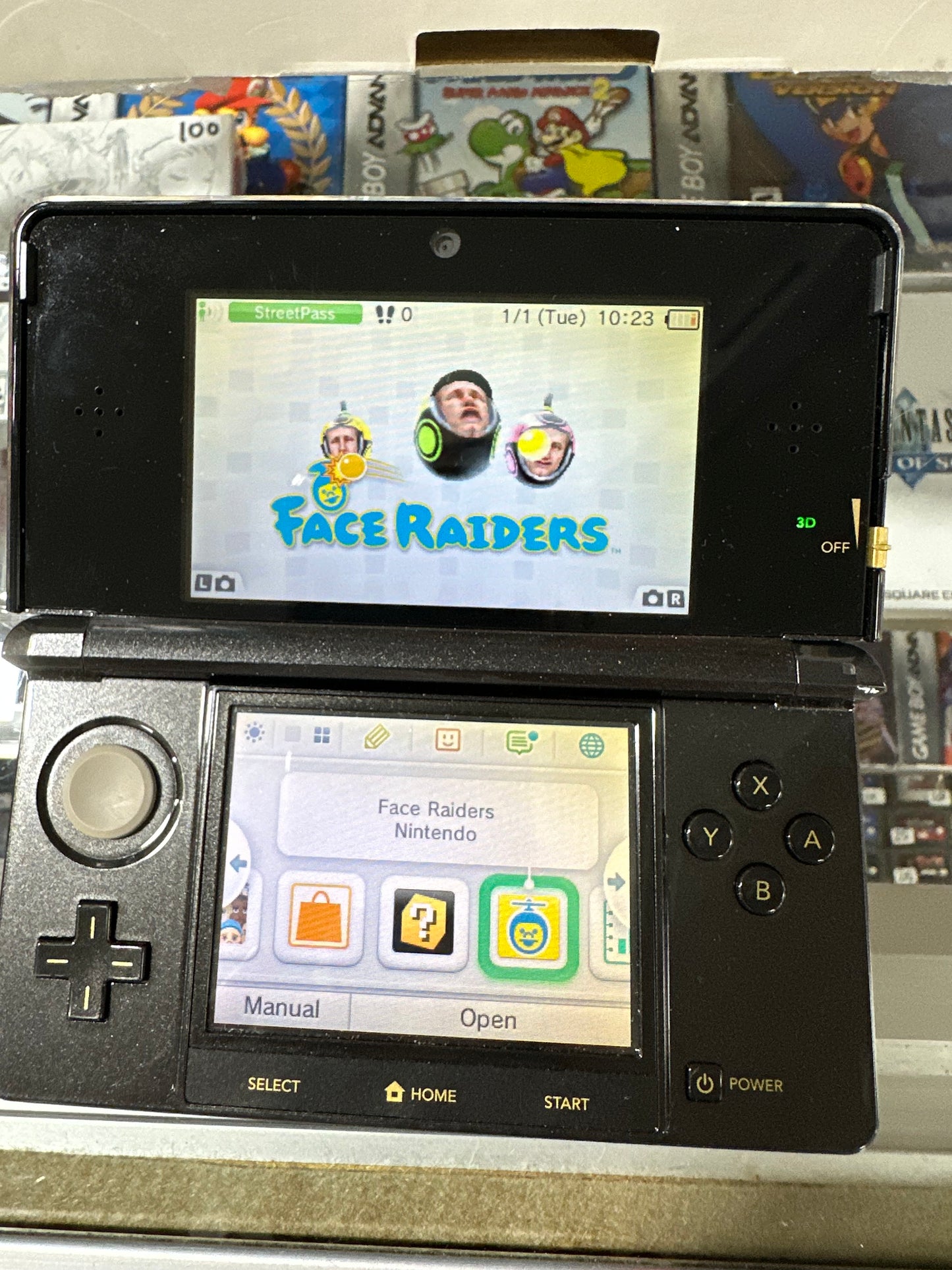 Nintendo 3DS Zelda Edition Console (Slight Yellowing on Screen)